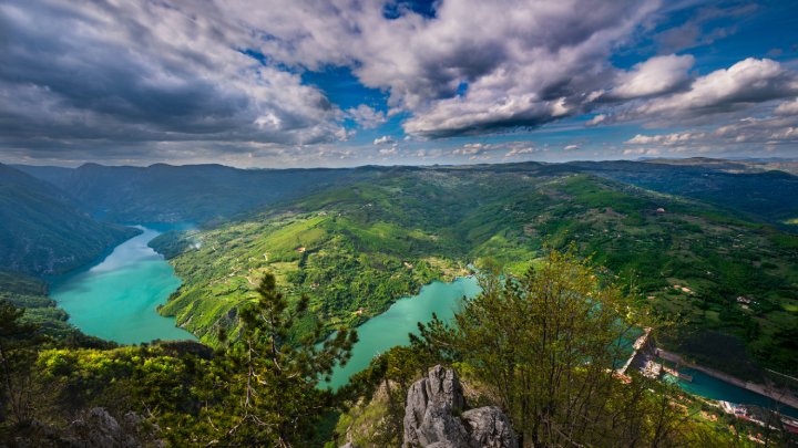 صربستان مقصد مناسبی برای گردشگران است.
